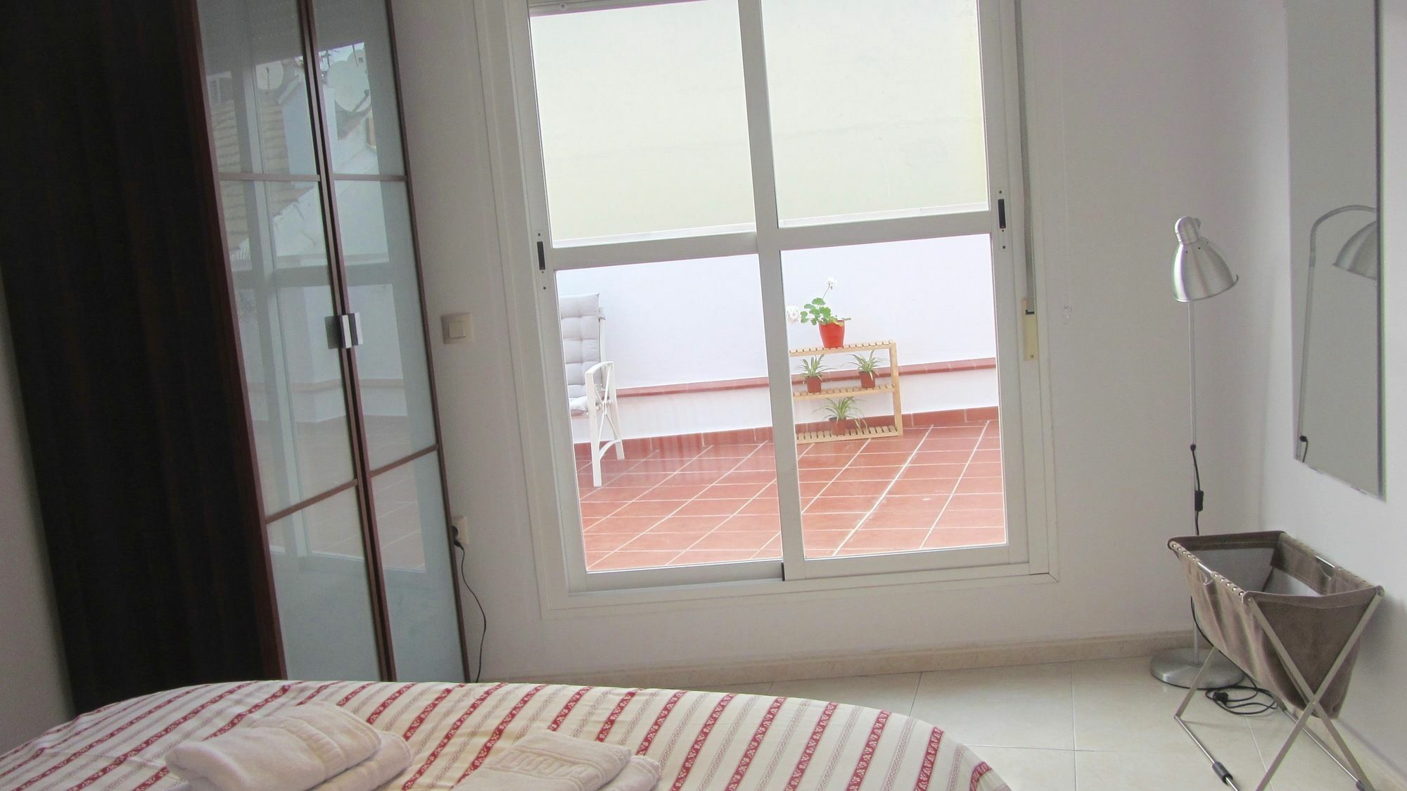 Malaga Centro Apartamentos Esterno foto